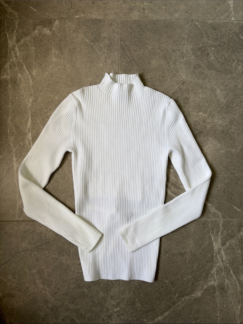 Aritzia white turtleneck